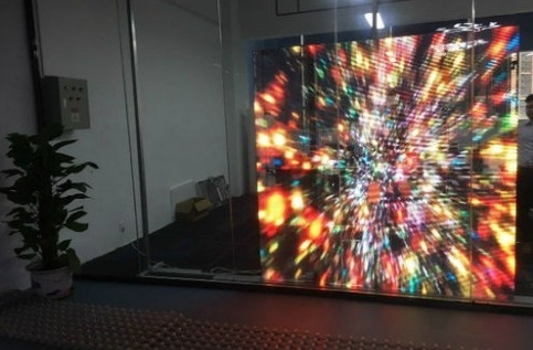 Максимум освежает развертку приведенную экрана приведенных 60Hz 16 Mm экранов дисплея окна Antiwear 3,9
