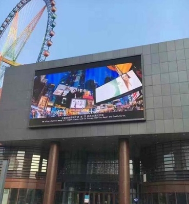 Панель приведенная 256*128mm RGB фронта P4 магазина на открытом воздухе изогнутая прочное