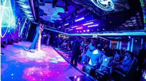 Концерт освещает вверх по танцплощадкам приведенным обшивает панелями Novastar 14bits 264V