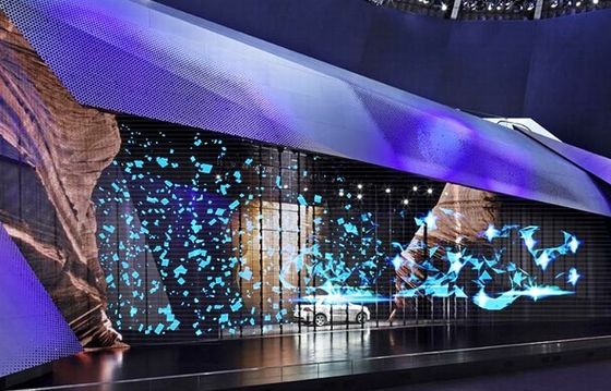 Встроенный прозрачный стеклянный светодиодный экран 3,91 мм - 7,82 мм